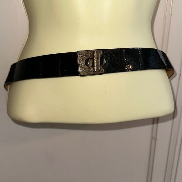 Black patent & faux fur adjustable belt with unique bronze buckle - Picture 1 of 6